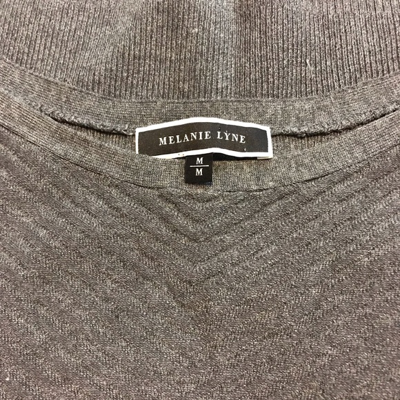 2 for $20 Melanie Lyne Sweater Medium - Picture 6 of 7